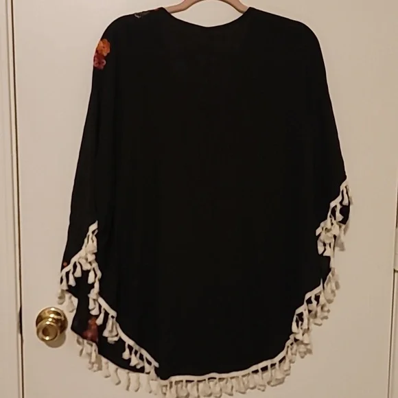 Fashion Poncho Nwt - Picture 9 of 10